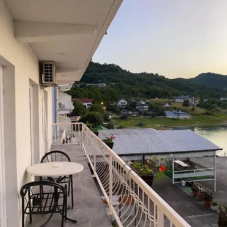 Lepara كونييتش